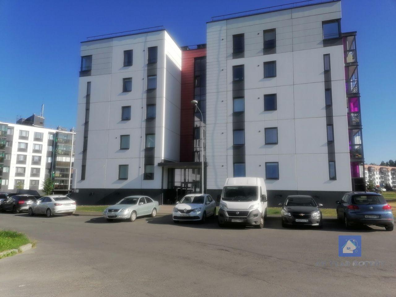 Продам двухкомнатную квартиру. В ЖК Уютный микрорайон: Древлянка, 7. Переделанную из однокомнатной.

Монолитный дом комфорт класса, 2017 года постройки. Один подъезд. Домофон с видео наблюдением, камера на первом этаже в подъезде и по периметру дома. В подъезде стоят датчики движения на освещение. О